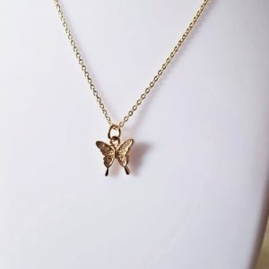 Collar mariposa