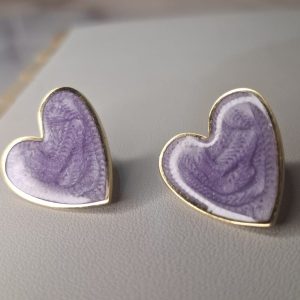 Zarcillos corazónes lila