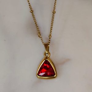 Collar triangulo rojo