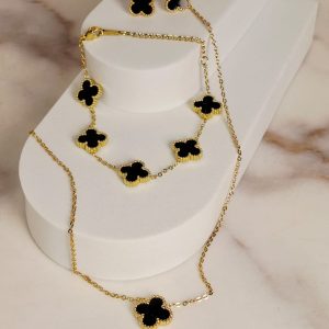 Conjunto negro al estilo Van Cleef